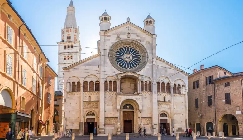 Viaggiare in Italia: il Duomo di Modena, un gioiello dell’arte romanica