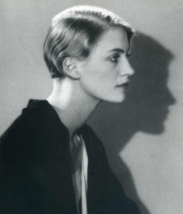 Elizabeth Lee Miller - Photo by Man Ray - 1930