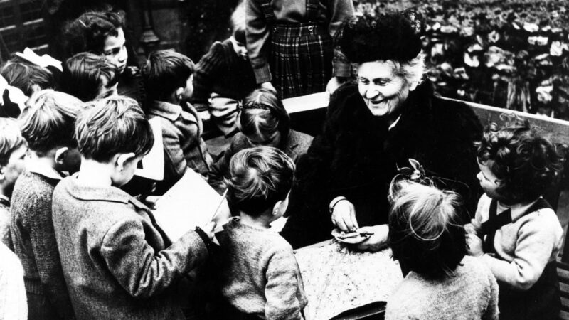 Le métier de la critique: Maria Montessori, innovatrice in pedagogia e pioniera del femminismo