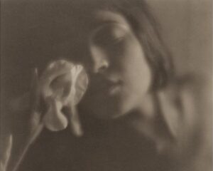 Tina Modotti - Photo by Edward Weston - 1921