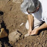 Scoperte in Grecia tre tombe micenee inviolate con corredi funebri e ceramiche