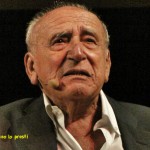 È morto a Roma l’attore di cinema e teatro Arnoldo Foà: aveva 98 anni