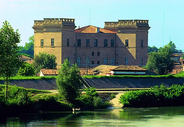 Mesola: il Castello Estense che fu residenza di caccia del Duca Alfonso II